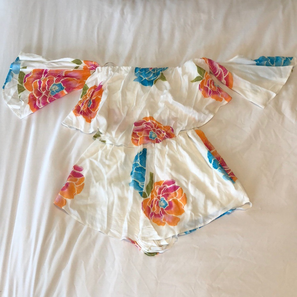 Forever 21 OTS white floral romper- size small